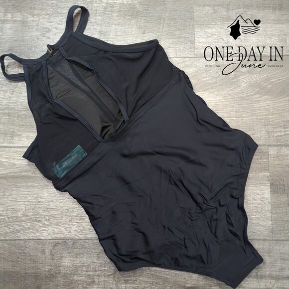 Aqua Eve Plus Size High Neck Mesh One Piece Swimsuit Size 14W - Picture 6 of 6